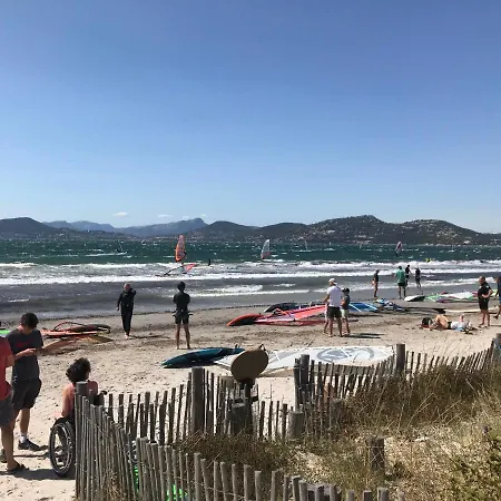 דירה Badine Piscine Balneo Clim *